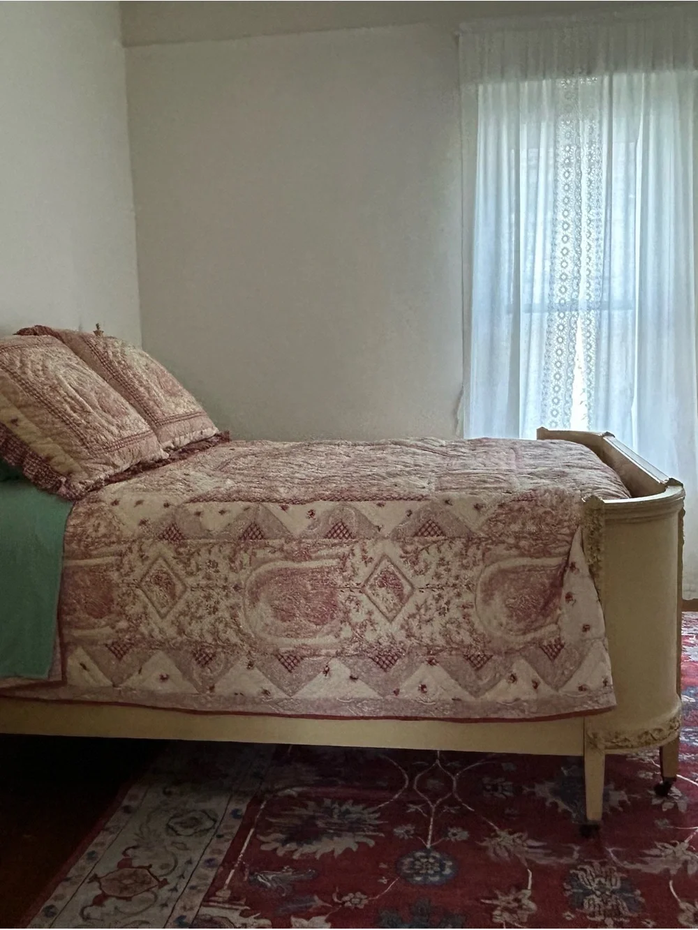 French countryside red and Cream Toile Quilted Bedding Set with Pillow Shams